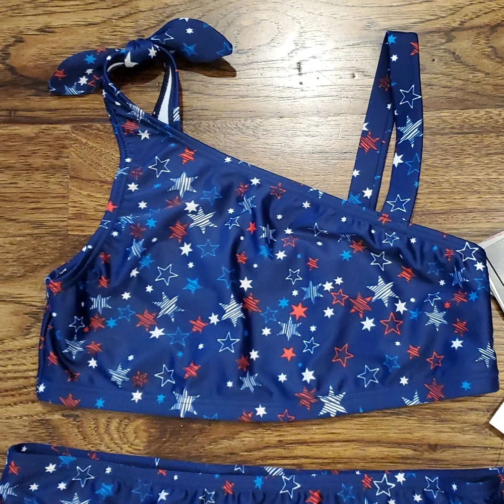 Girls Speedo blue stars print 2 piece swimsuit size 16